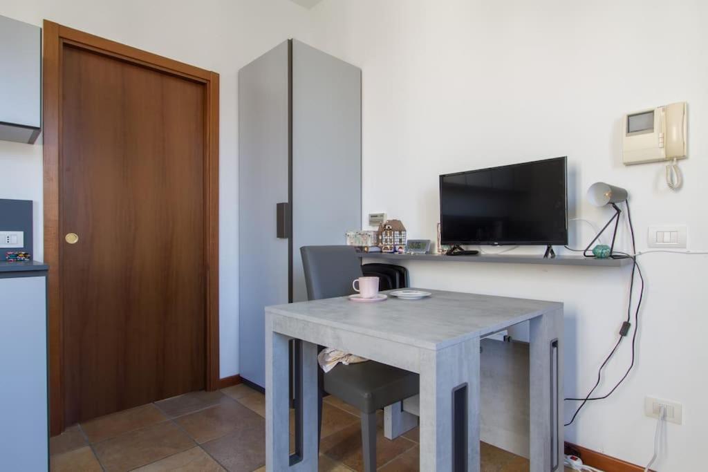 Fabulous Studio In Monza 15 Km To Milan City Centre Eksteriør billede