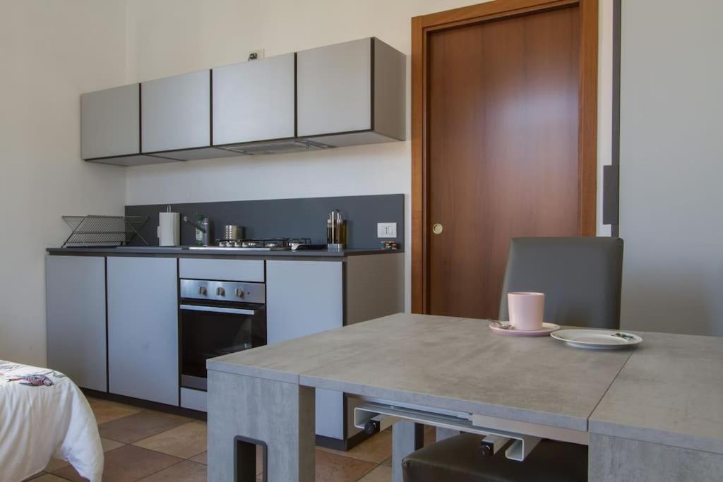 Fabulous Studio In Monza 15 Km To Milan City Centre Eksteriør billede